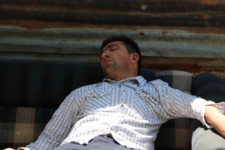 Evi Yanan Babayı Kimse Teselli Edemedi G3