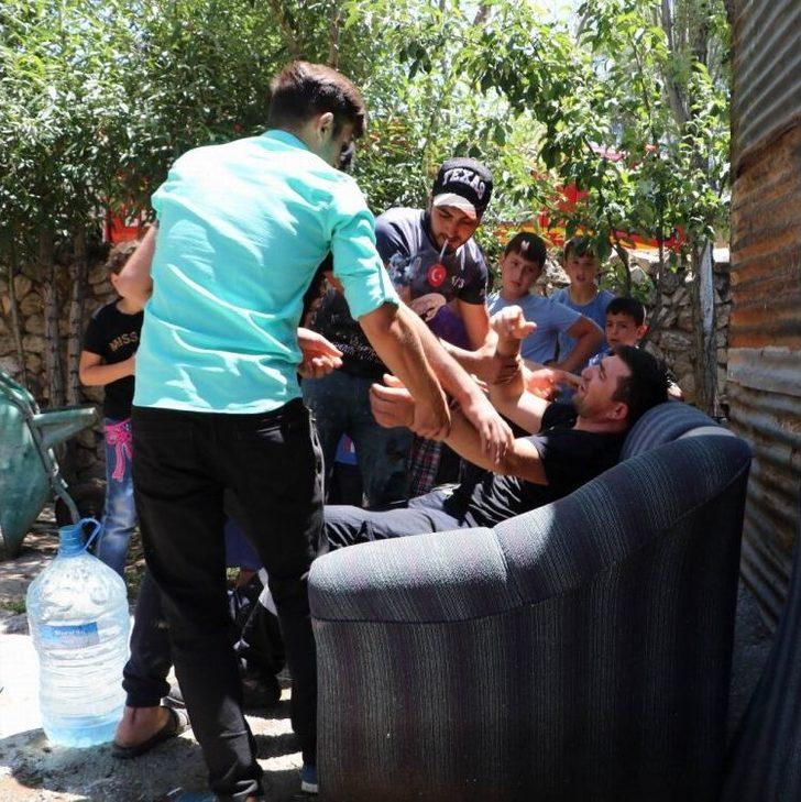 Evi Yanan Babayı Kimse Teselli Edemedi G5