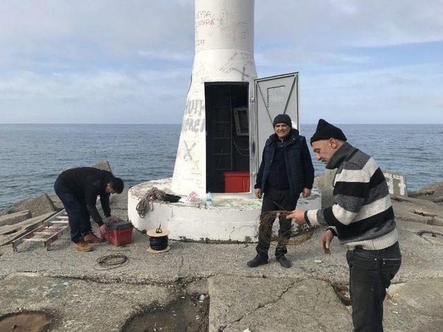 Akçakoca’da Dev Dalgaların Etkilediği Meteoroloji Arızası Giderildi