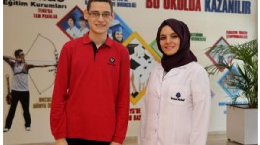 Sobilmun&rsquo;da En İyi Delege, İhl&acirc;s Koleji&rsquo;nden