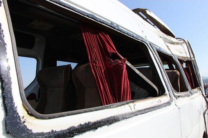 Amasya’da Öğretmen Ve Öğrencileri Taşıyan Minibüs Kaza Yaptı: 10 Yaralı G4