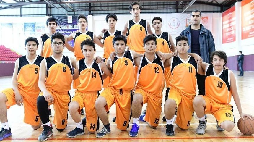 B&uuml;y&uuml;kşehir Belediyesi Spor Turnuvası Devam Ediyor