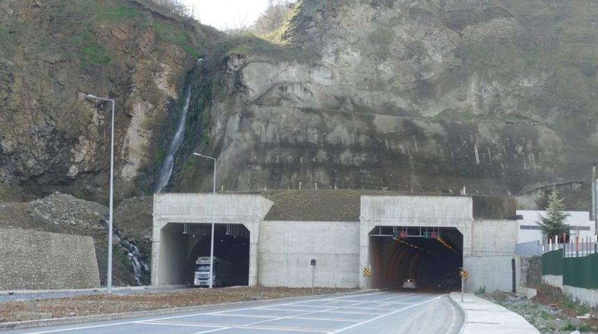 Birlikte Şehit Olan Eren B&uuml;lb&uuml;l Ve Baş&ccedil;avuş Gedik&rsquo;in İsimleri İkiz T&uuml;nellere Verildi