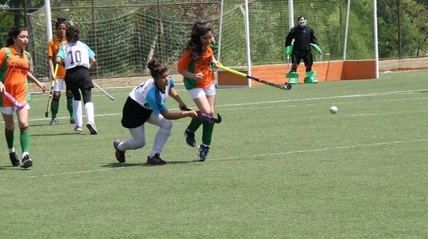 Okullararası Gen&ccedil; Kız Ve Erkekler Hokey Grup M&uuml;sabakaları