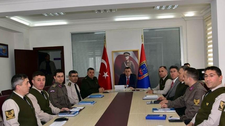 Vali B&uuml;y&uuml;kakın&rsquo;dan Jandarma Komutanlığı&rsquo;na Ziyaret