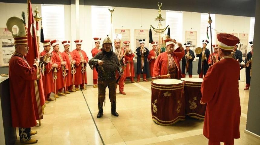 Unutulan Zafer: Kut&rsquo;&uuml;l Amare