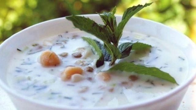 Soğuk Ayran Aşı Çorbası