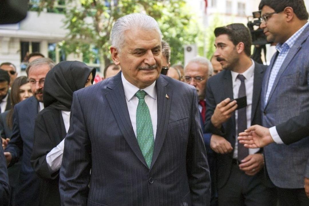 Bah&ccedil;eli Ve Yıldırım, Cumhurbaşkanı Erdoğan&rsquo;ın Cumhurbaşkanlığı Adaylığı İ&ccedil;in Ysk&rsquo;ya Geldi