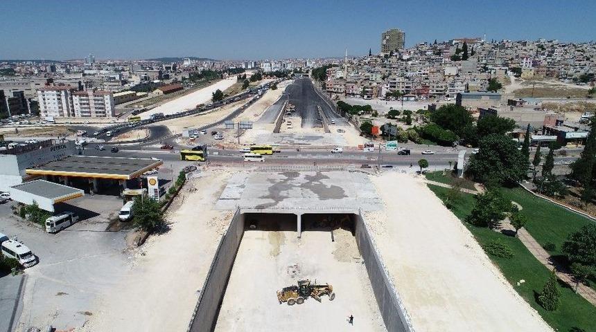 Mezarlık Kavşağındaki K&ouml;pr&uuml; İnşaatında Sona Yaklaşıldı