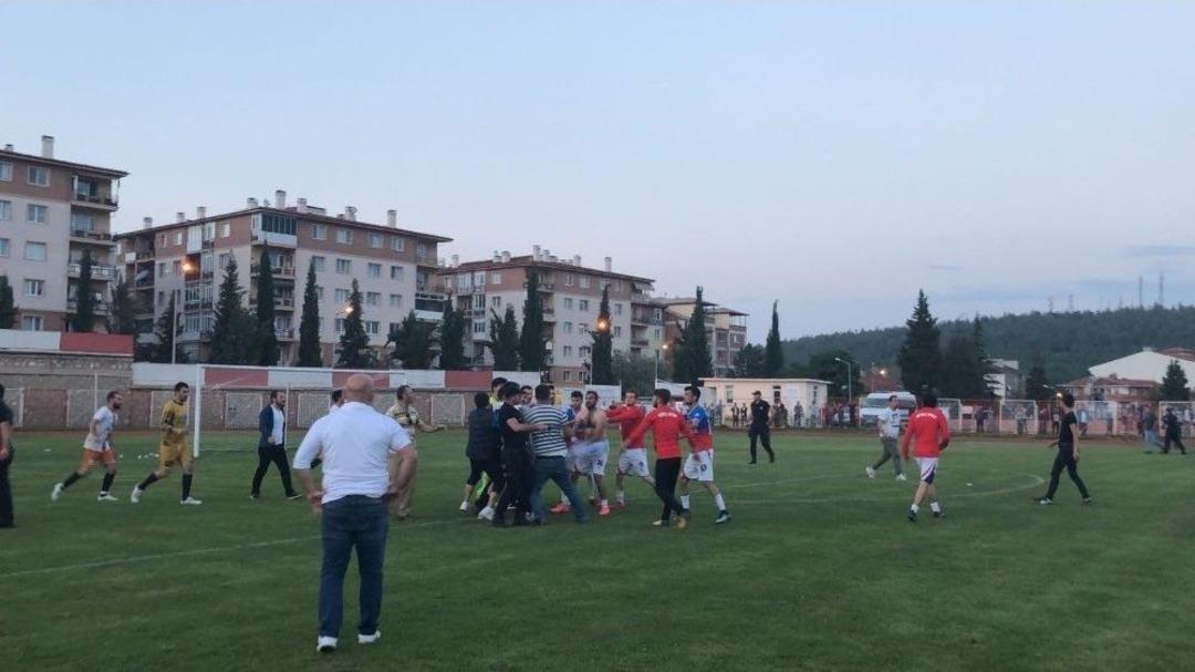 Şampiyonun Penaltılarla Belli Olduğu Ma&ccedil; Sonunda Tekmeli Tokatlı Kavga