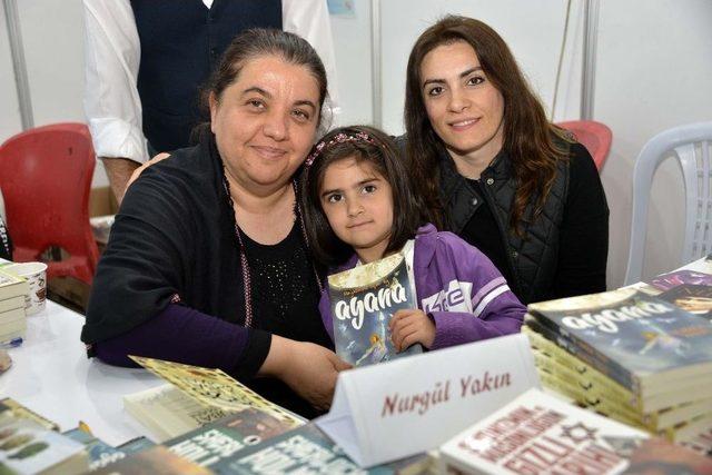 Malatya Kitap Fuarı Okumaya Büyük Katkı Sağlıyor