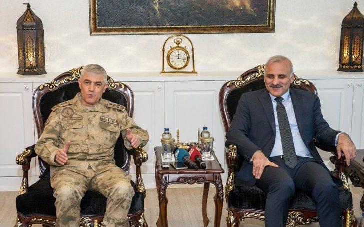 Jandarma Genel Komutanı Çetin Van’da G3