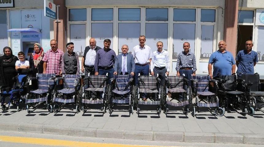 Niğde Belediyesi Engelli Vatandaşların Y&uuml;z&uuml;n&uuml; G&uuml;ld&uuml;r&uuml;yor