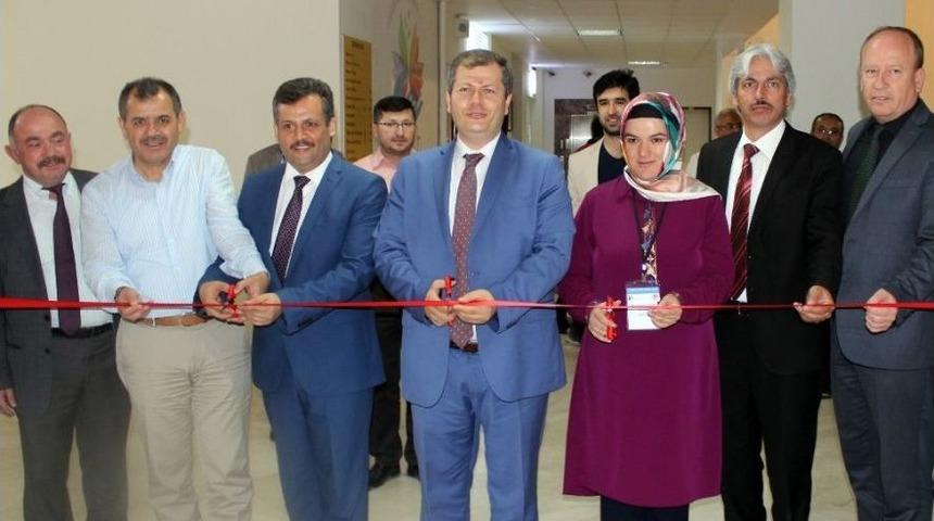 İmam Hatip Lisesinde T&uuml;bitak Fuarı A&ccedil;ıldı
