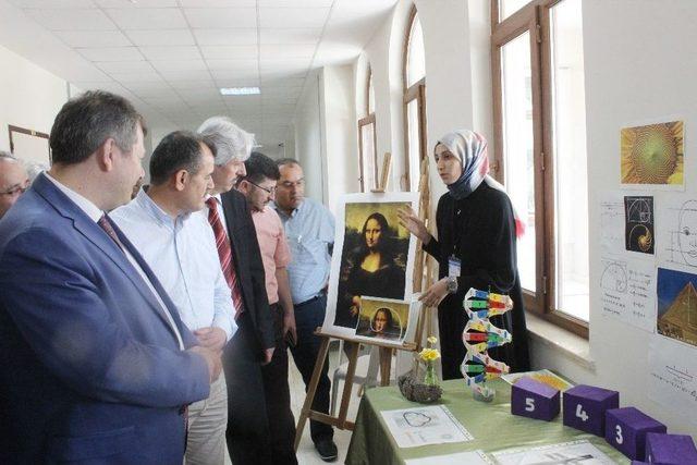 İmam Hatip Lisesinde Tübitak Fuarı Açıldı