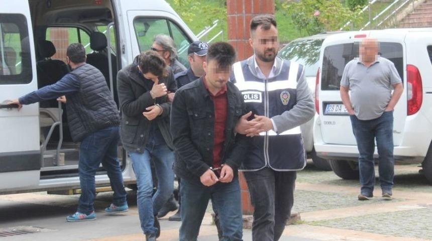 Giresun Merkezli 22 İlde D&uuml;zenlenen Operasyonda G&ouml;zaltına Alınan 29 Askerden 27&rsquo;si Adliyeye Sevk Edildi