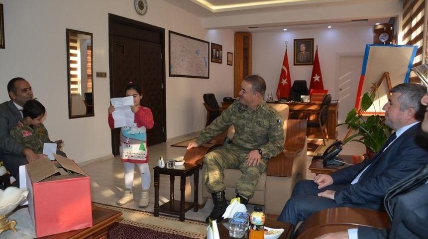 Haliliyeli &Ouml;ğrencilerden Afrin&rsquo;e Mektup