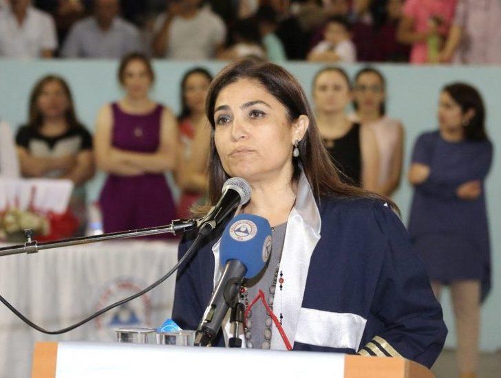 Erü Sağlık Bilimleri Fakültesi Yeni Mezunlarını Verdi G5