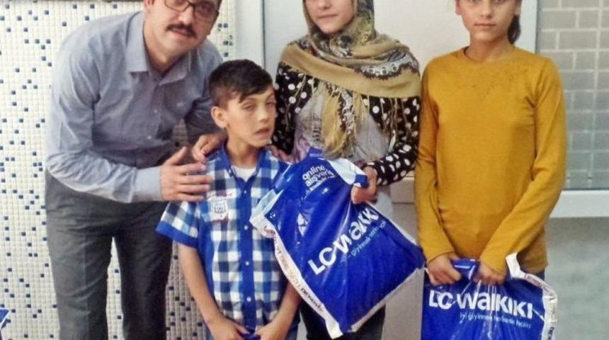 Sungurlu’da Yükümlü Ve Çocuklarına Giysi Yardımı Yapıldı