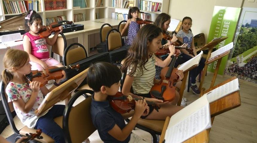 Geleceğin Müzisyenleri Yetişiyor