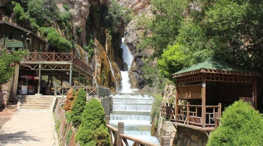 G&uuml;npınar Şelalesi Tabiat Parkı İlan Edildi