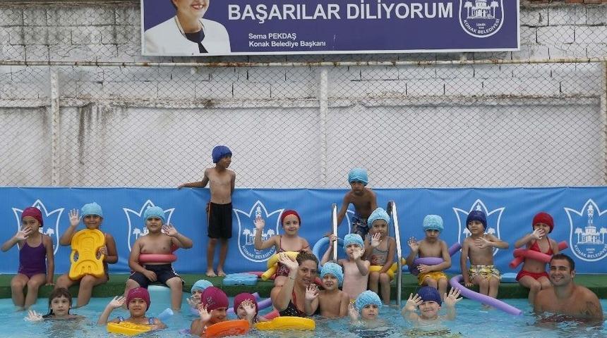 Konak’ta Yüzmeye Engel Yok