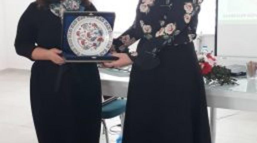 Yrd. Do&ccedil;. Dr. Yasemin &Ouml;zatik: Gereksiz İla&ccedil; Kullanımından Kesinlikle Ka&ccedil;ınmalıyız