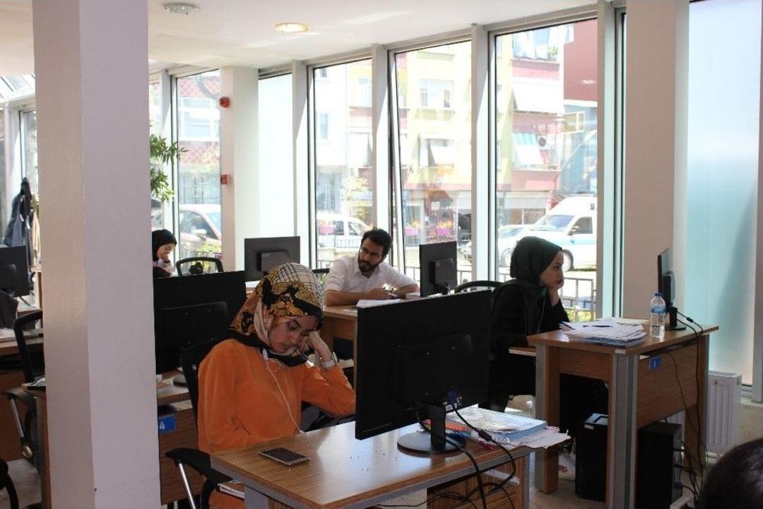 Esenler Belediye Başkanı G&ouml;ksu&rsquo;dan &Uuml;niversite Adaylarına Moral Ziyareti