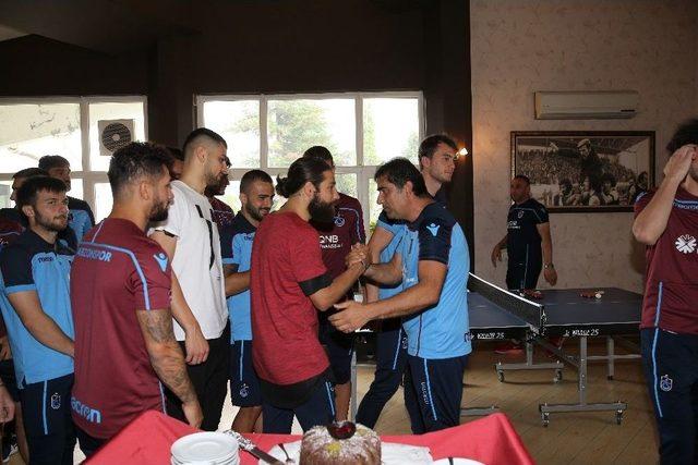 Trabzonspor’da Ünal Karaman’a Doğum Günü Kutlaması