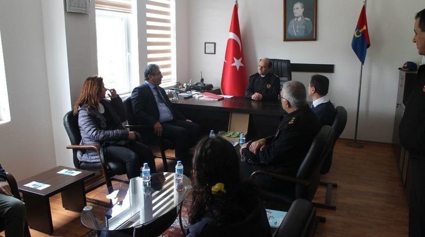 Marmaris&rsquo;te &Ouml;ğrenciler Mehmet&ccedil;iği Inutmadı