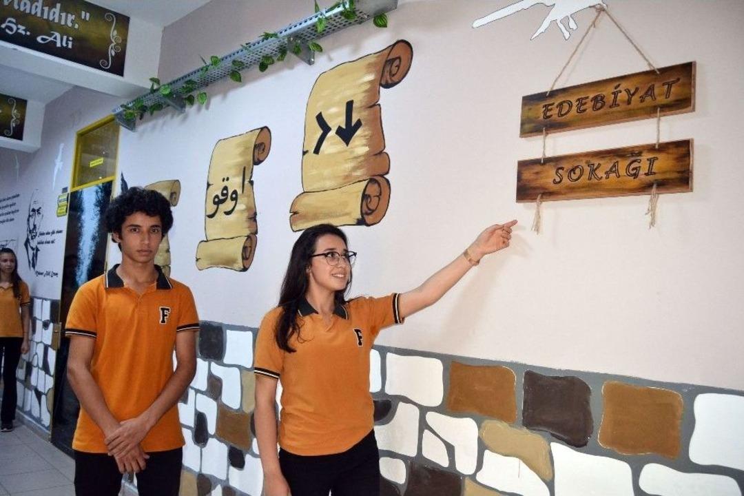 Okul Koridoruna "k&uuml;lt&uuml;r Sokağı"
