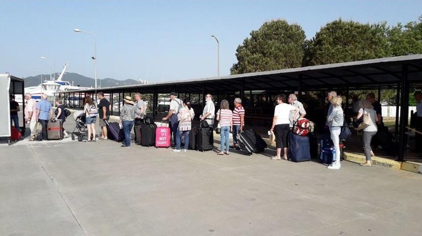 Marmaris&rsquo;te Kapıda Vize Uygulamasına Yoğun Talep