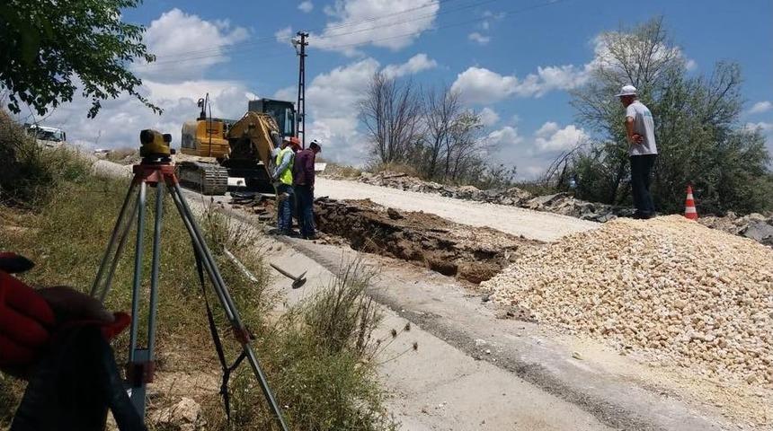 Yunus Emre Mahallesine Yağmur Suyu Hattı D&ouml;şeniyor