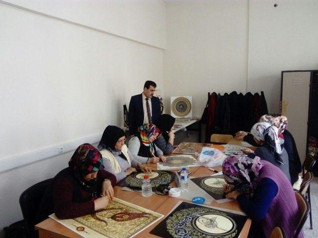 Halk Eğitim Merkezinde R&ouml;lyef Kursu Devam Ediyor 1