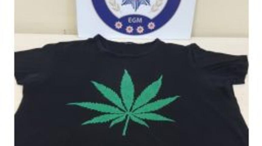 Uyuşturucu Satıcısını Giydiği Tişört Ele Verdi