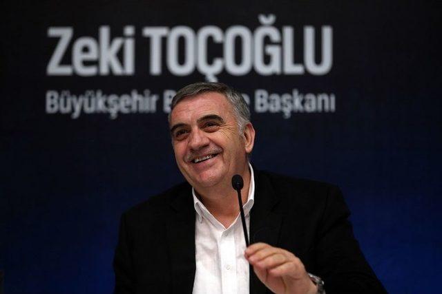 Başkan To&ccedil;oğlu Akyazı İl&ccedil;e Teşkilatıyla Bir Araya Geldi 2