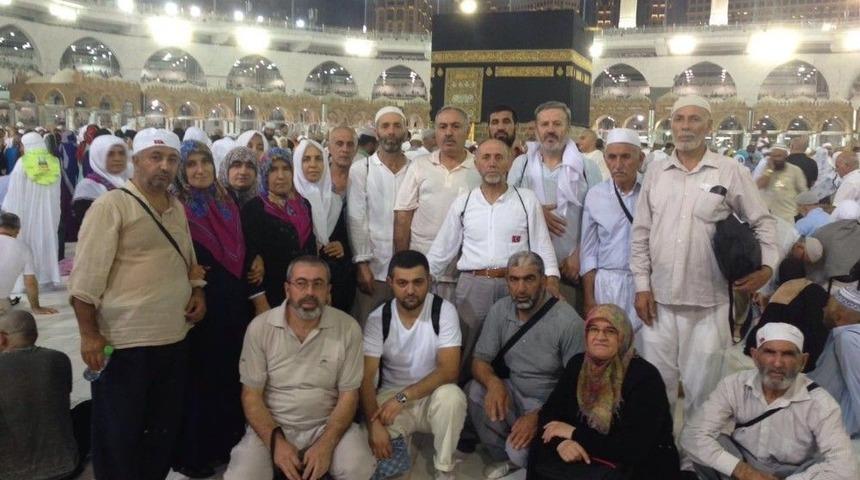 37 Kez Hacca, 50 Kez Umreye Gitti