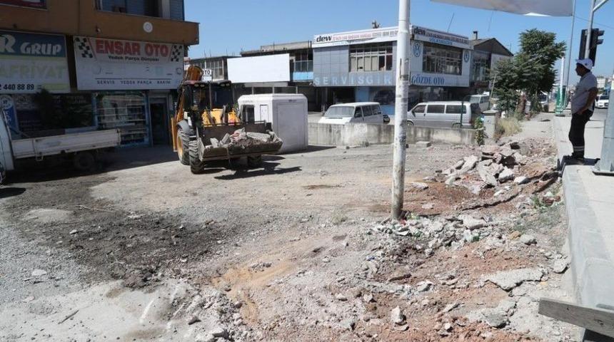 Gebze Belediyesi&rsquo;nden Sanayide Peyzaj &Ccedil;alışması