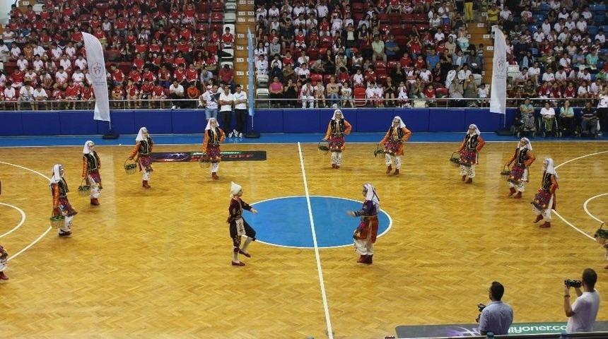 Mersin Spor Merkezleri T&ouml;renle A&ccedil;ıldı