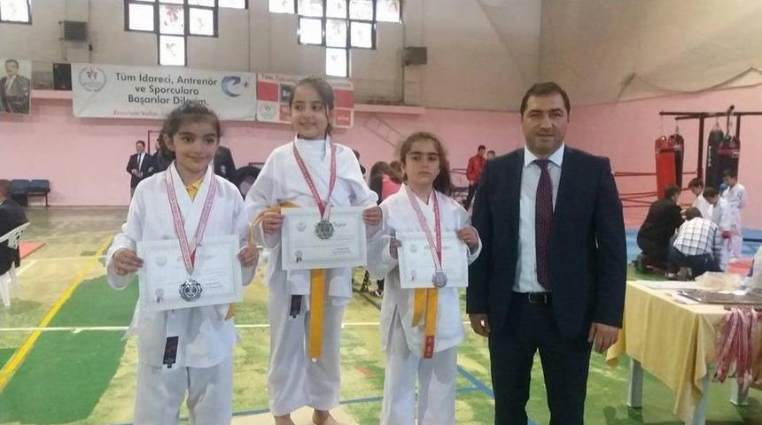 Erzurum&rsquo;da &lsquo;karate İl Birinciliği&rdquo; M&uuml;sabakaları Yapıldı
