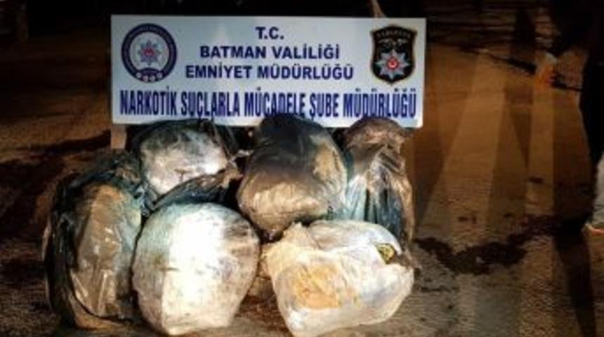 Dur İhtarına Uymayan Araçta 105 Kilo Uyuşturucu Çıktı