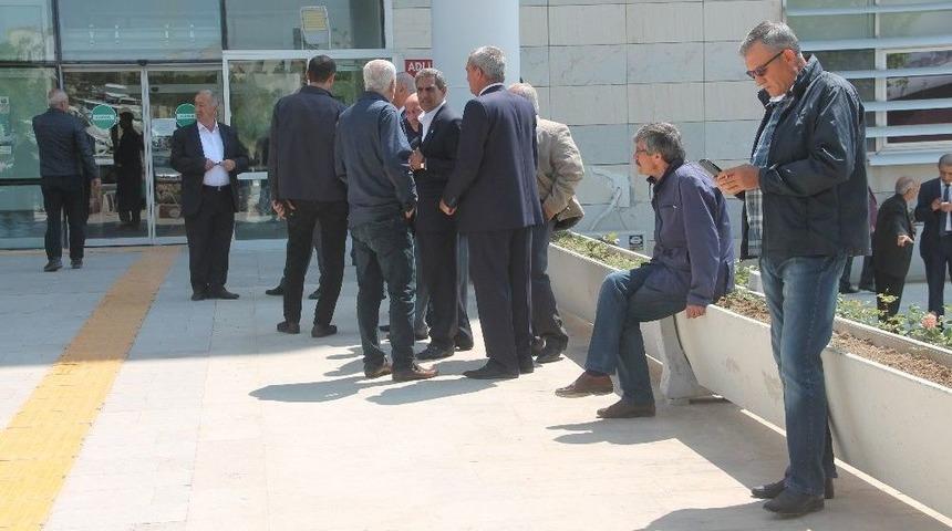 Se&ccedil;im Kurullarında 100 Bin İmza Yoğunluğu