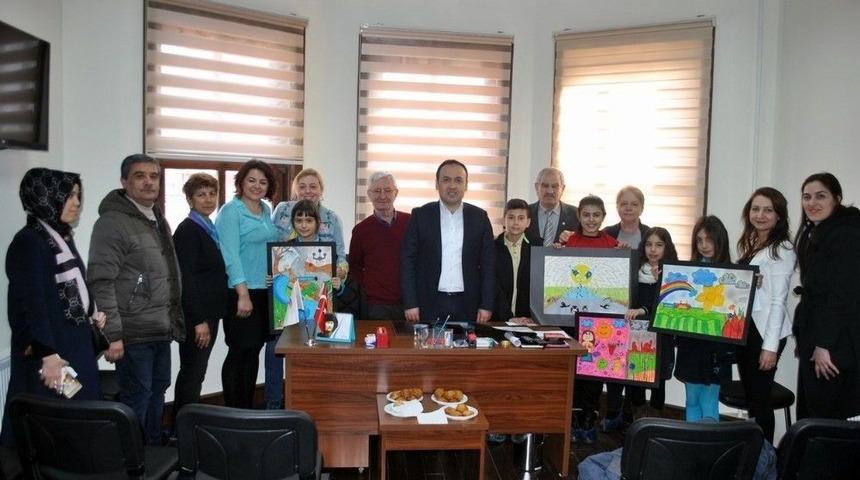 &Ccedil;ocuklar Veremle Savaşı &Ccedil;izdi