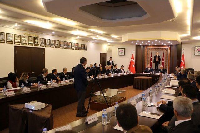 Validen &lsquo;bağımlılıkla M&uuml;cadele&rsquo; Toplantısında &lsquo;kararlılık&rsquo; Mesajı 1