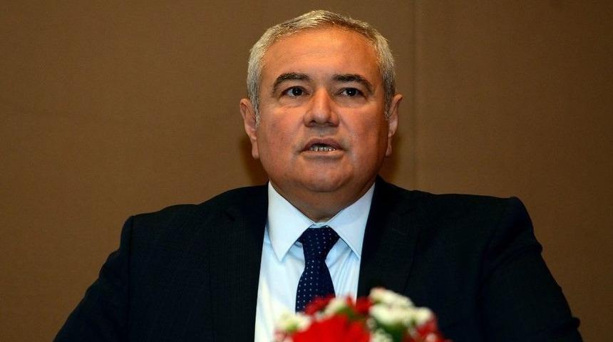 Aks&rsquo;de Başkan Yeniden Davut &Ccedil;etin