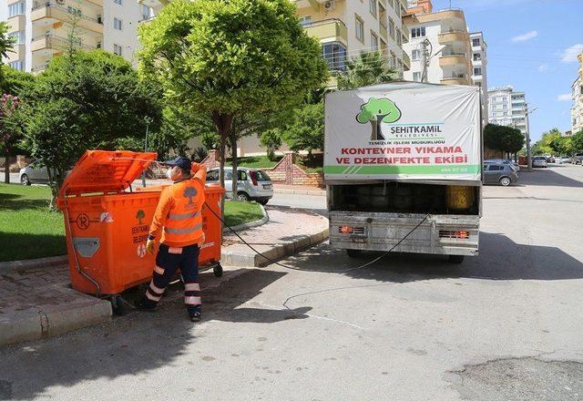 Şehitkamil’de Mikrop Ve Haşerelere İlaçlı Önlem