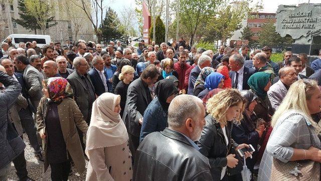 Seçim Kurullarında 100 Bin İmza Yoğunluğu