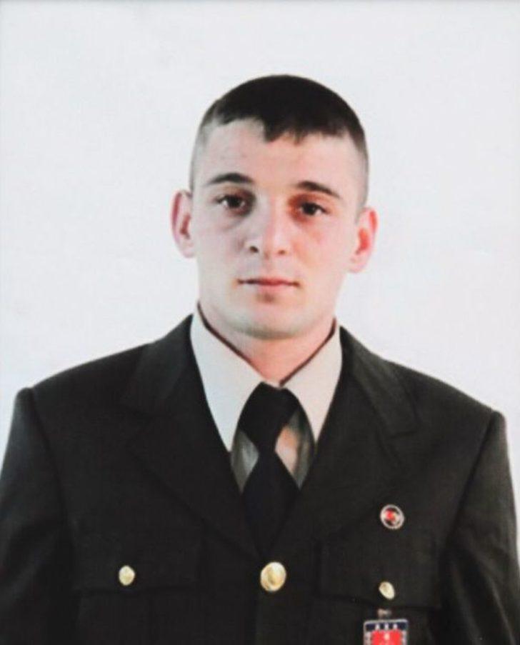 Hayatını Kaybeden Asker Memleketinde Toprağa Verildi G5