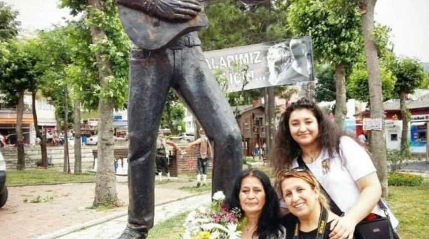 Barış Akarsu, Mezarı Başında Anıldı