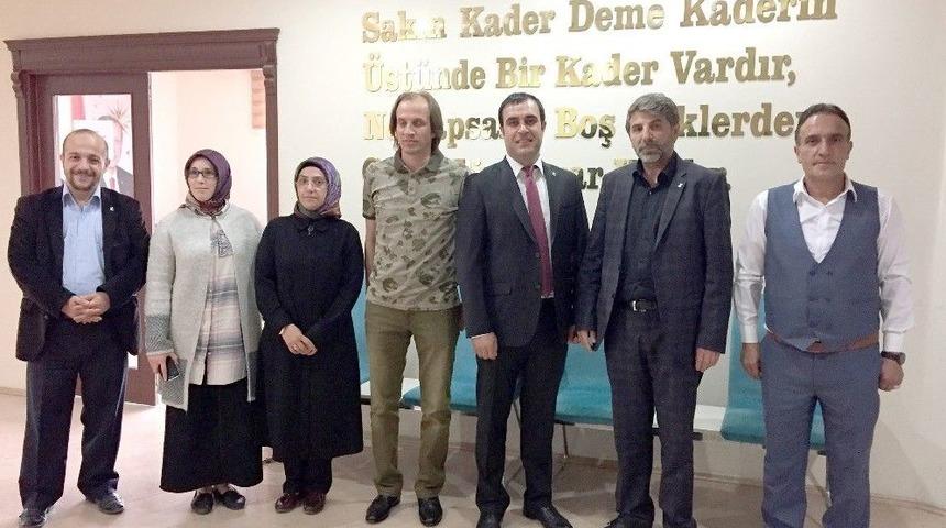 Arif Karadağ’dan Aziziye İlçe Teşkilatına Ziyaret